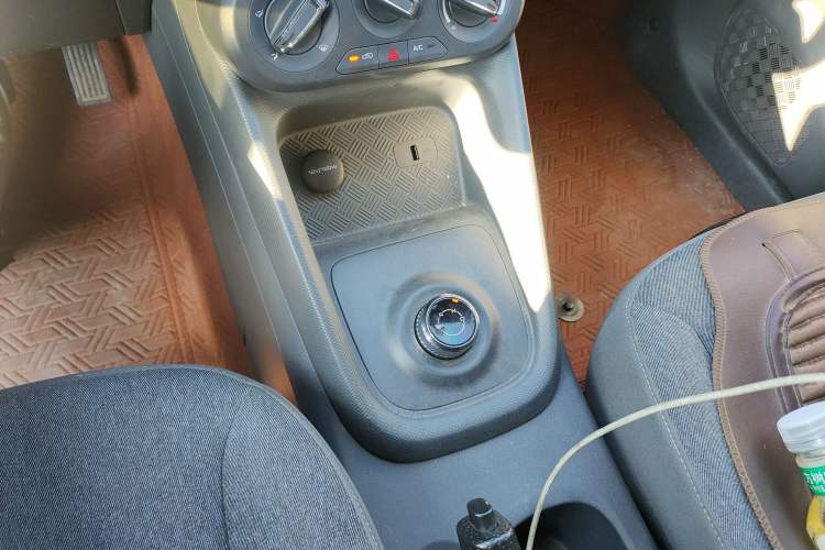 Used Wuling Hongguang New Energy 2024 All-Electric Model 300KM Standard Version