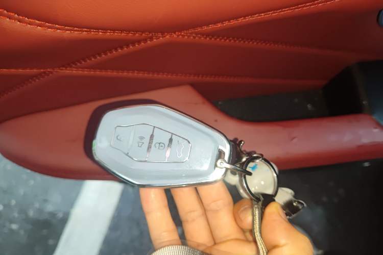 Used JETOUR X70 PLUS 2025 1.5T Luxury Dynamic Edition 5 Seats