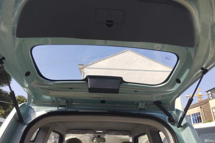 Used Geely Galaxy Panda 2024 Panda Mini 200km Endurance Bear
