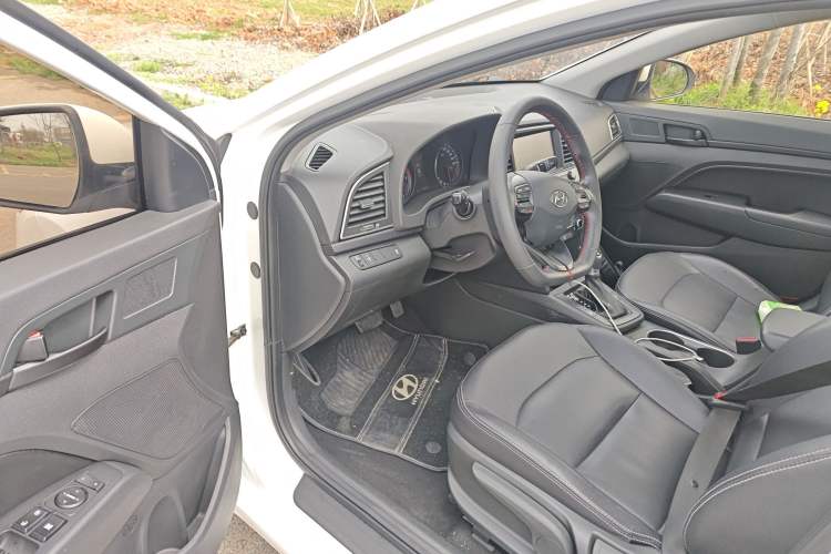 Used Hyundai Elantra (6th Generation / Lingdong) 2018 1.4T Dual-Clutch Xuan Dong · Dynamic Edition Driver Seat