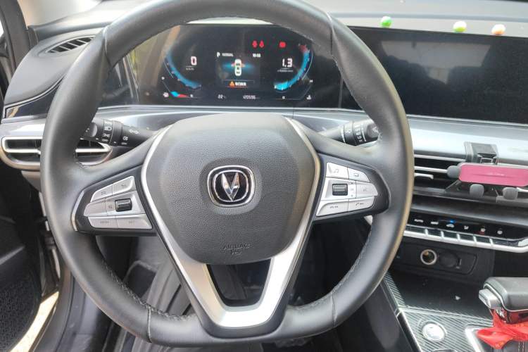 Used CHANGAN Eado 2020 PLUS Blue Whale NE 1.4T GDI DCT Prestige Model Steering Wheel