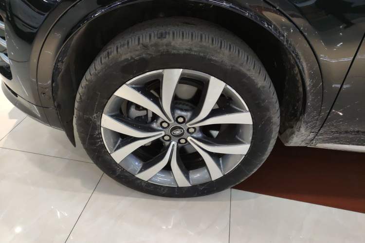 Used Land Rover Discovery Sport 2024 Luxury Custom Edition