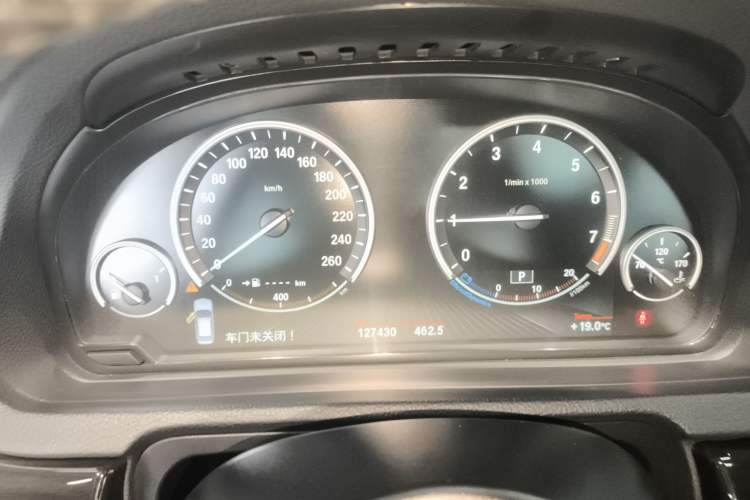 Used BMW 5 Series GT 2015 528i Luxury Edition