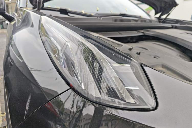 Used Lynk & Co 05 2020 2.0TD Two-Wheel Drive Shine Halo Right Front Headlight