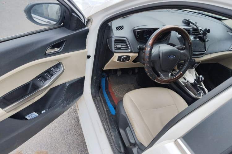 Used Ford Escort 2015 1.5L Manual Comfort Model Driver Seat