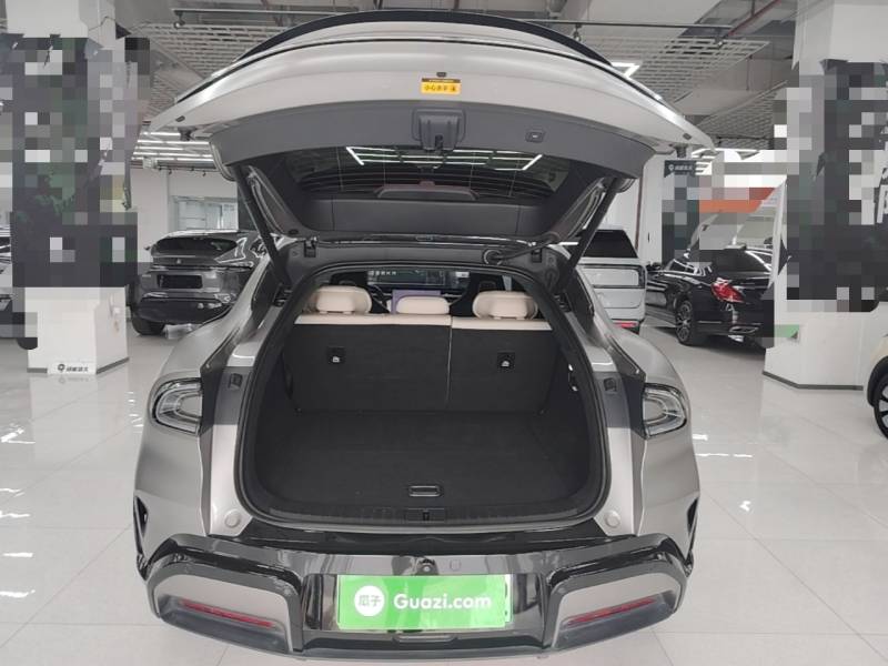 Used Xiaomi Auto YU7 2025 Ultra-Long Range High-Performance All-Wheel-Drive Max Edition — 18