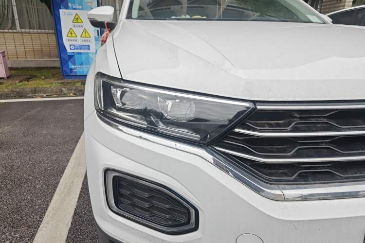 Used Volkswagen T-ROC 2021 280TSI DSG Two-Wheel Drive Elite Connect Edition Right Front Headlight