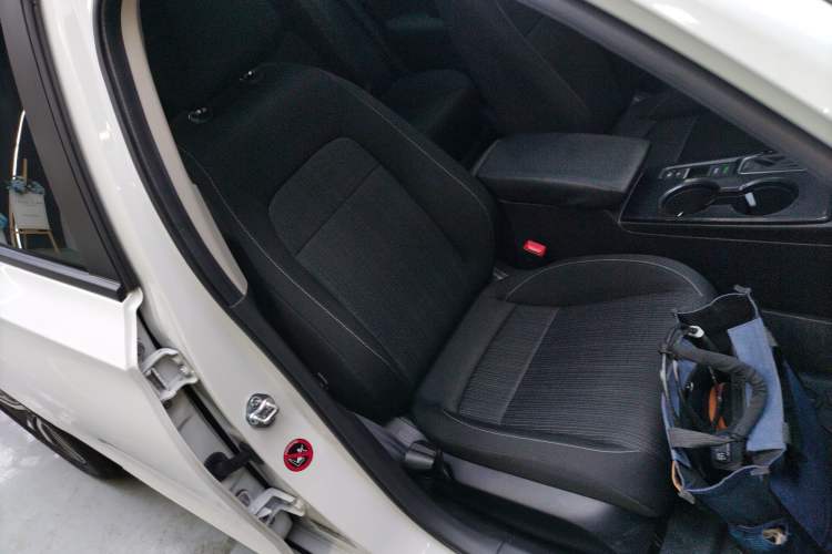 Used Honda Civic 2023 240TURBO CVT Dynamic · Center Stage Special Edition