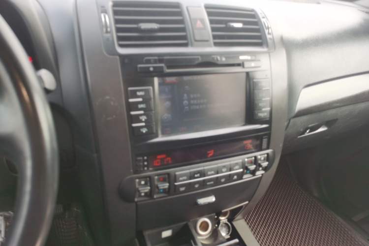 Used Kia Borrego 2015 3.8L Luxury Edition China IV