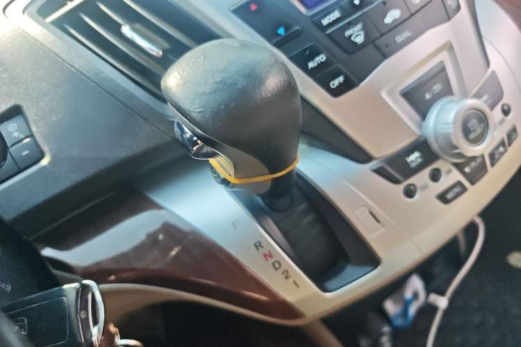 Used Honda Odyssey 2013 2.4L Luxury Edition Gear Lever