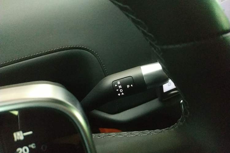 Used Li Auto L8 2023 Pro Model
