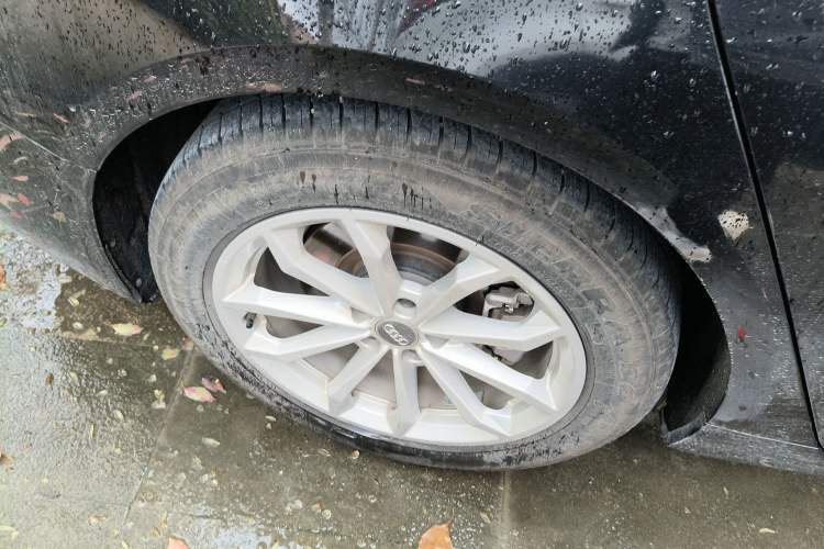 Used Audi A6L 2021 40 TFSI Luxury Prestige Edition Right Rear Wheel Hub