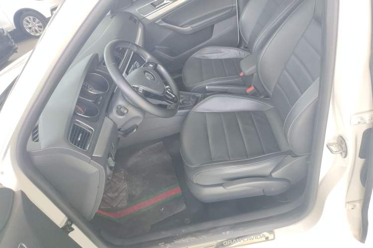 Used Volkswagen Gran Lavida 2017 180TSI DSG Comfort Edition