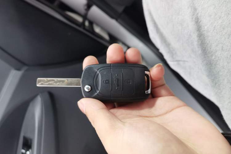 Used Wuling Hongguang 2021 1.5L Revised S Base Version with Electric Power Steering LAR
