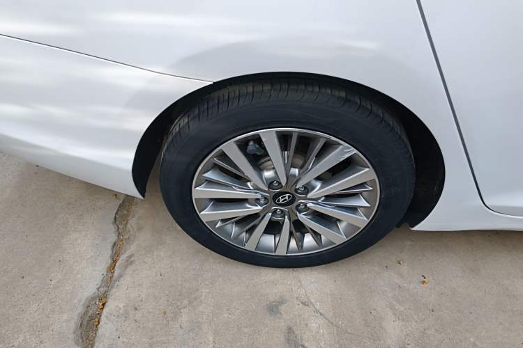 Used Hyundai Mistra 2017 1.8L Automatic Smart GLS China V Standard Right Rear Wheel Hub