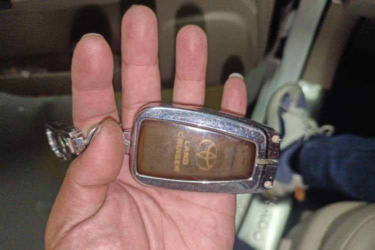 Used Toyota Prado 2018 3.5L Automatic TX-L Vehicle Key