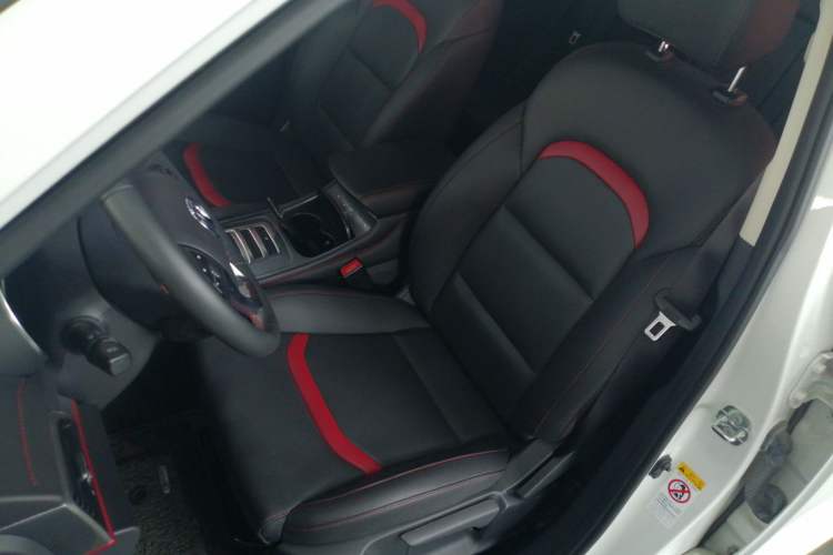 Used CHANGAN CS55 2018 1.5T Automatic Colorful Edition China V Standard
