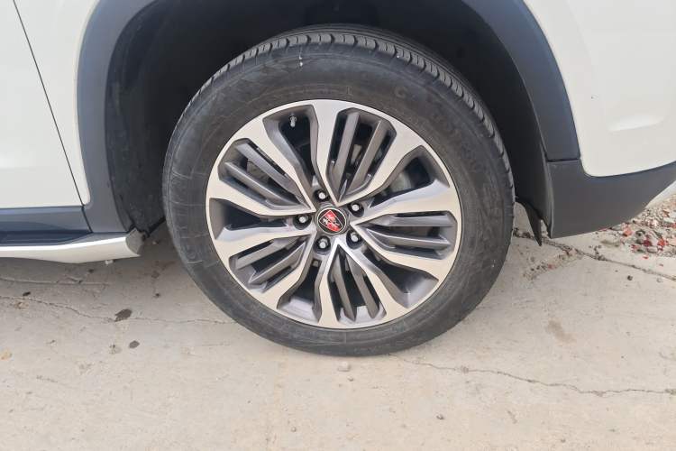 Used Roewe RX8 2018 30T Smart Connectivity All-Wheel Drive Supreme Edition