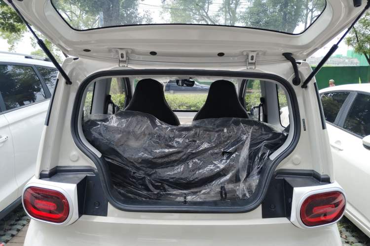 Used Wuling Hongguang MINIEV 2024 3rd Generation 215km Youth Edition