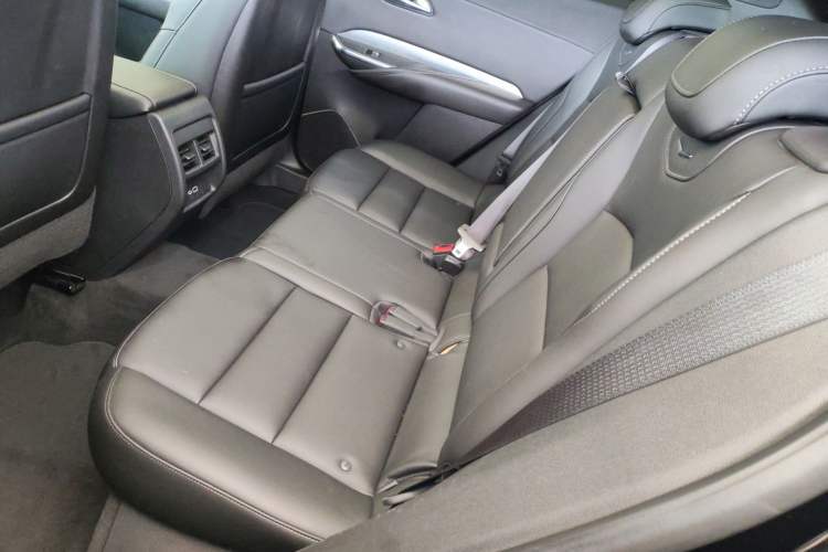 Used Cadillac XT4 2021 28T Two-Wheel Drive Leading Version