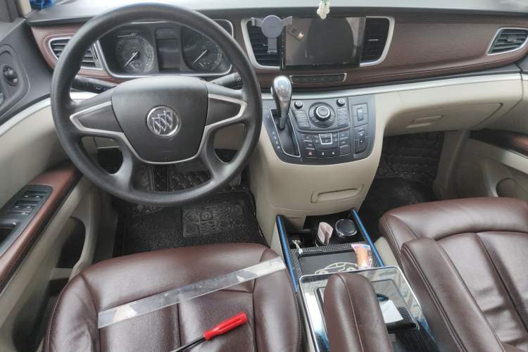 Used Buick GL8 2014 2.4L CT Luxury Business Comfort Edition