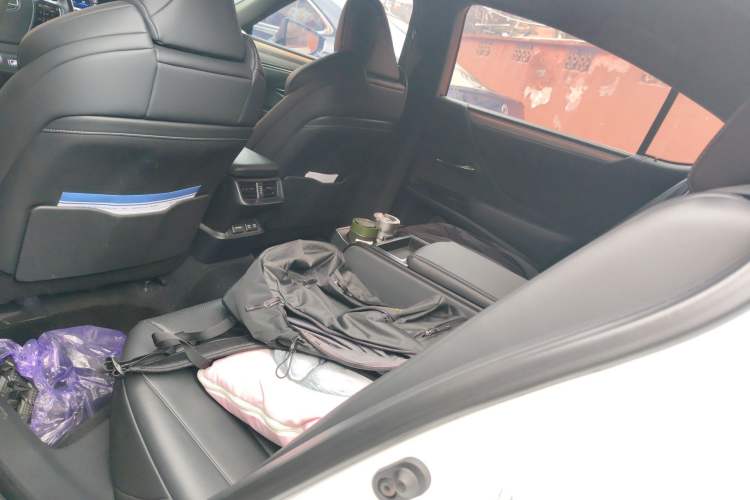 Used Lexus ES 2018 260 F SPORT China V Standard
