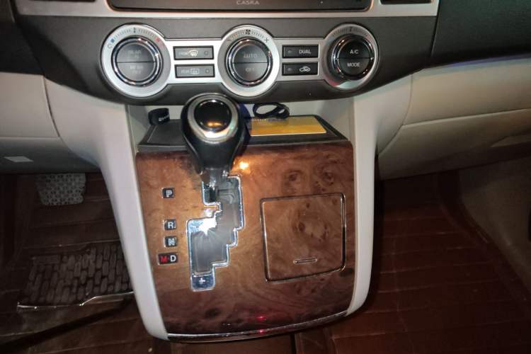 Used Mazda Mazda 8 2013 2.5L Ultimate Edition
