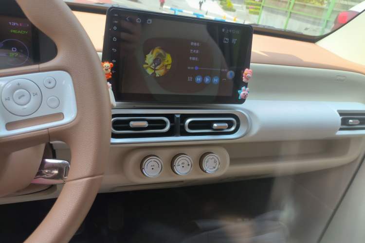 Used Wuling Hongguang MINIEV 2024 3rd Generation 215km Youth Edition Audio And AC Panel