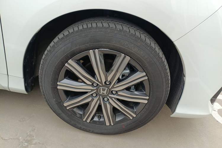 Used Honda Odyssey 2022 2.0L eHEV Sharp Enjoyment Edition Right Front Wheel Hub