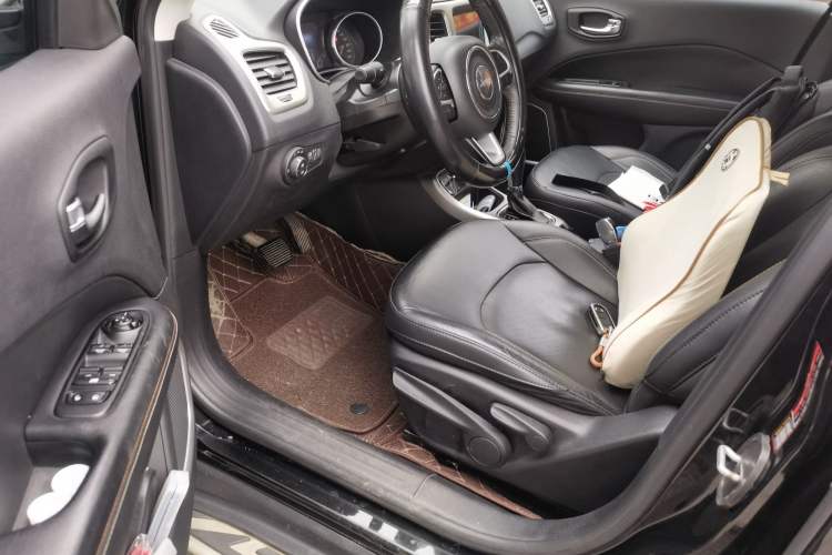 Used Jeep Compass 2017 200T Automatic Family Edition