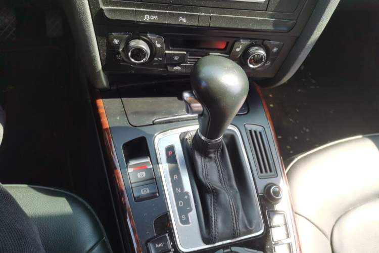 Used Audi A4L 2010 2.0 TFSI Technology Edition
