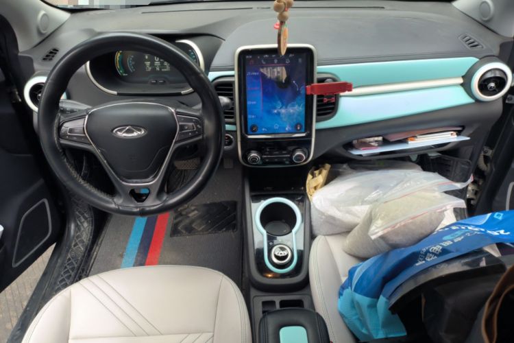 Used Chery Little Ant 2021 200 000-Yuan Ant Fan Edition Talent Version NMC Battery 408 km续航
