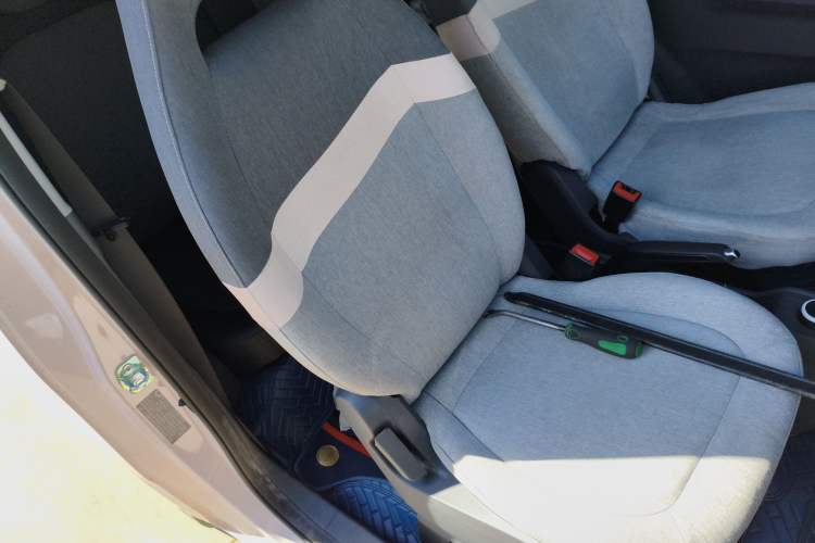 Used Wuling Hongguang MINIEV 2022 Macaron Premium Model – Lithium Iron Phosphate Right Front Seat