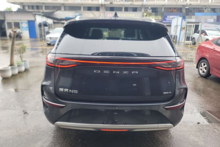 Used Denza N8 2023 Four-Wheel Drive Ultra-Hybrid Flagship Seven-Seater Version
