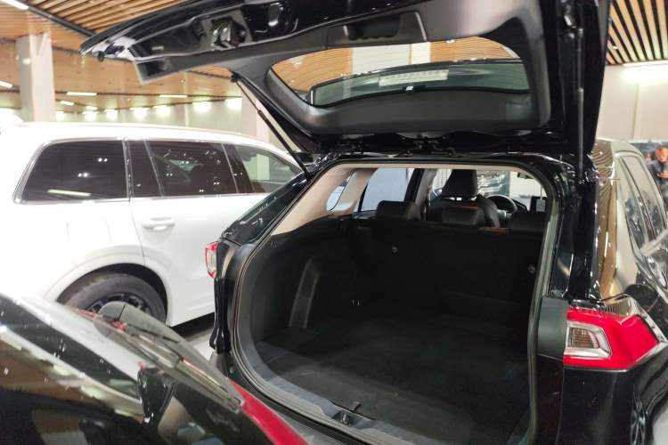 Used Toyota Wildlander 2022 Dual-Engine 2.5L E-CVT Two-Wheel Drive Luxury Edition
