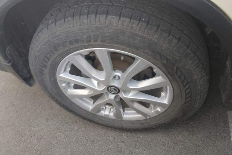 Used Nissan X-Trail 2017 2.0L CVT Comfort Edition 2WD Right Rear Wheel Hub