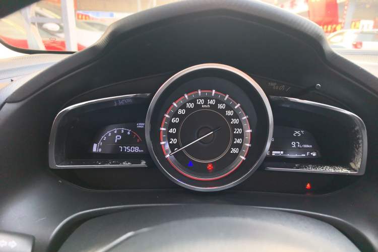 Used Mazda 3 Axela 2016 Sedan 1.5L Automatic Luxury Model
