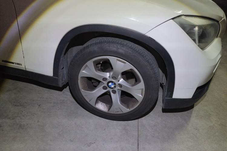 Used BMW X1 2012 sDrive18i Fashion Model Right Front Wheel Hub