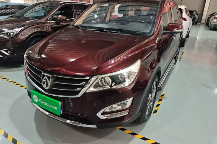 Used Baojun 560 2015 1.8L manual luxury version