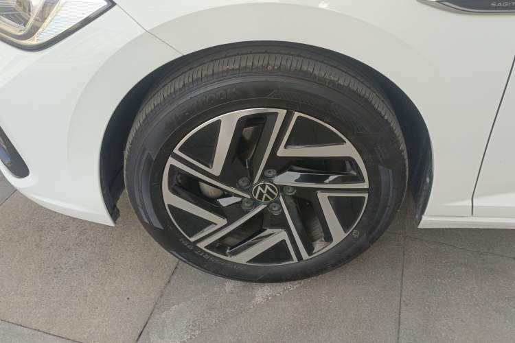 Used Volkswagen Sagitar 2023 300TSI DSG Excellence Edition Left Front Wheel Hub