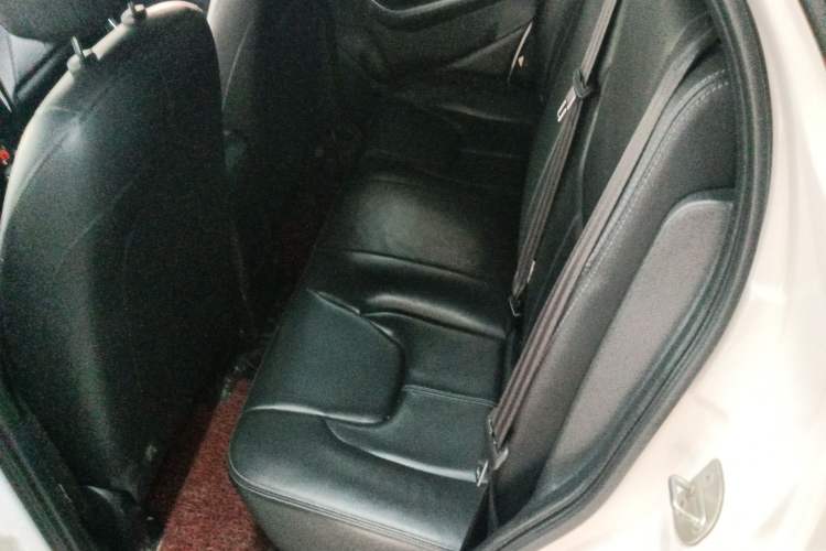 Used Chery Tiggo 3X 2021 Facelift PLUS 1.5L CVT Zhenxing Pine Nut Edition Left Rear Seat