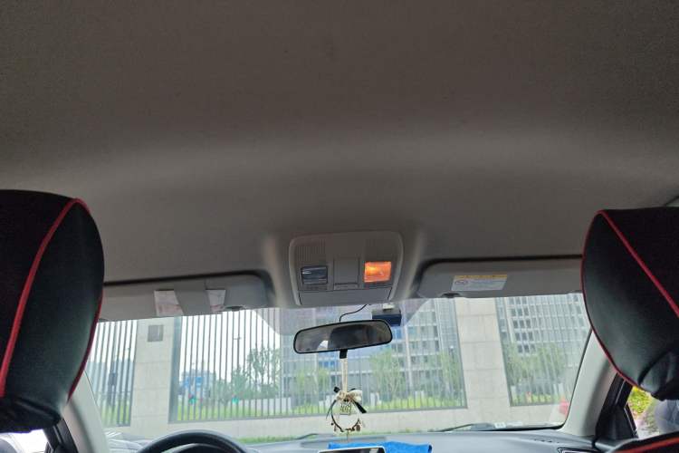 Used Mazda 3 Axela 2016 Sedan 1.5L Automatic Comfort Model Headliner