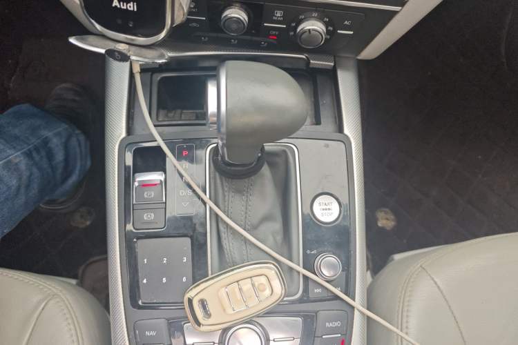 Used Audi A6L 2012 TFSI Standard Model Gear Lever