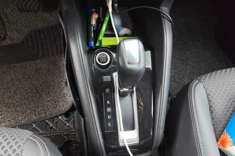 Used Nissan Kicks 2019 1.5L CVT Smart Connect Luxury Edition
