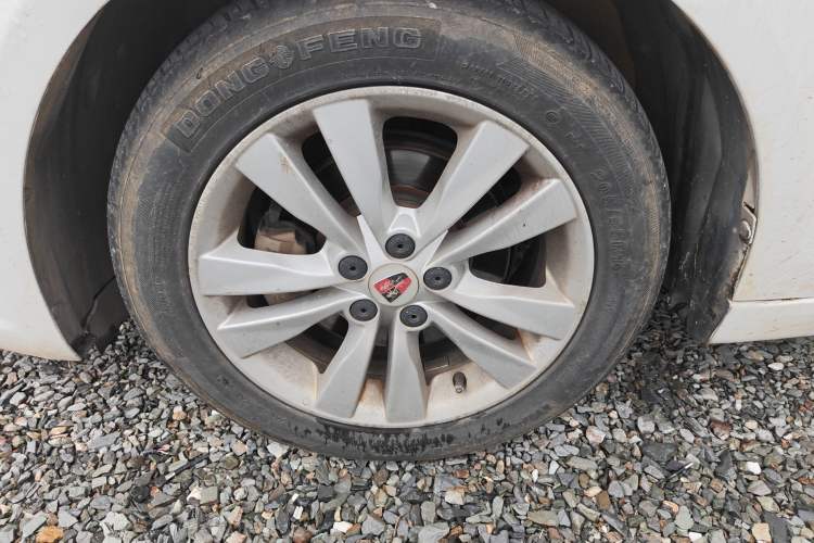 Used Roewe 360 2015 1.5L Automatic Luxury Edition
