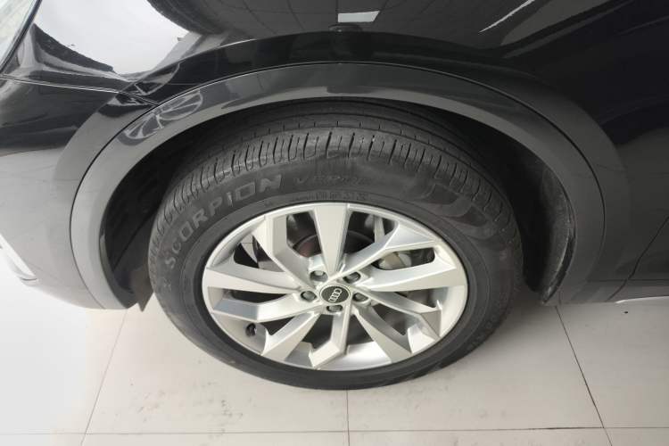 Used Audi Q5L 2024 40 TFSI Luxury Prestige Edition Exterior 4