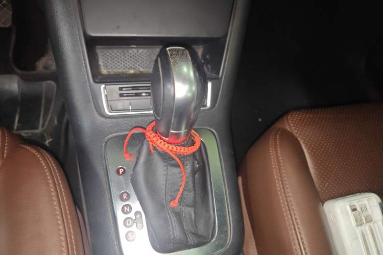 Used Volkswagen Tiguan 2013 1.8TSI Automatic Two-Wheel Drive Luxury Model Gear Lever