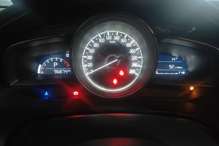 Used Mazda 3 Axela 2017 Sedan 1.5L Automatic Luxury Model Emission Standard China V