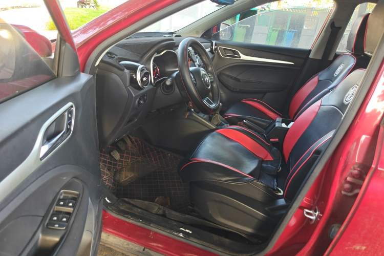 Used MG ZS 2018 1.5L Manual 65-inch Giant-Screen Sunroof Version China V Standard