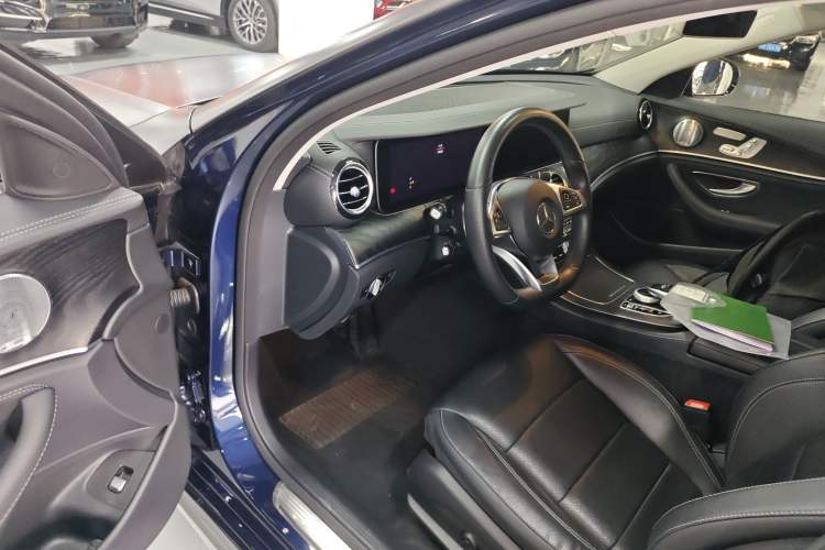 Used Mercedes-Benz E-Class 2018 E 300 L Sport Luxury Edition Driver Seat